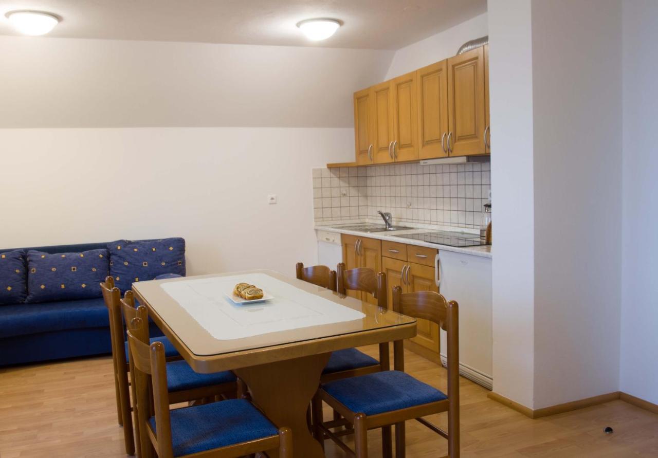 Apartments Pri Marjetki Cerkno Eksteriør billede